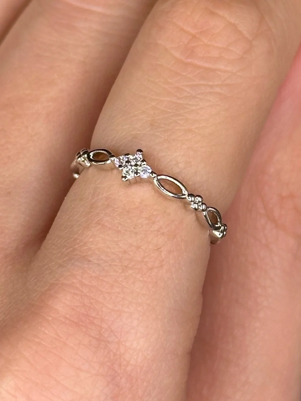 925 Sterling Silver Open Band Ring with Clear Accents